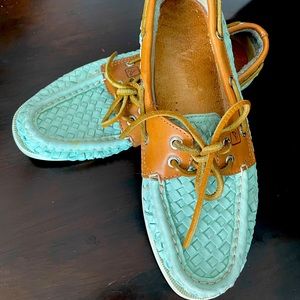 Sperry Eye Woven Loafers - size 6